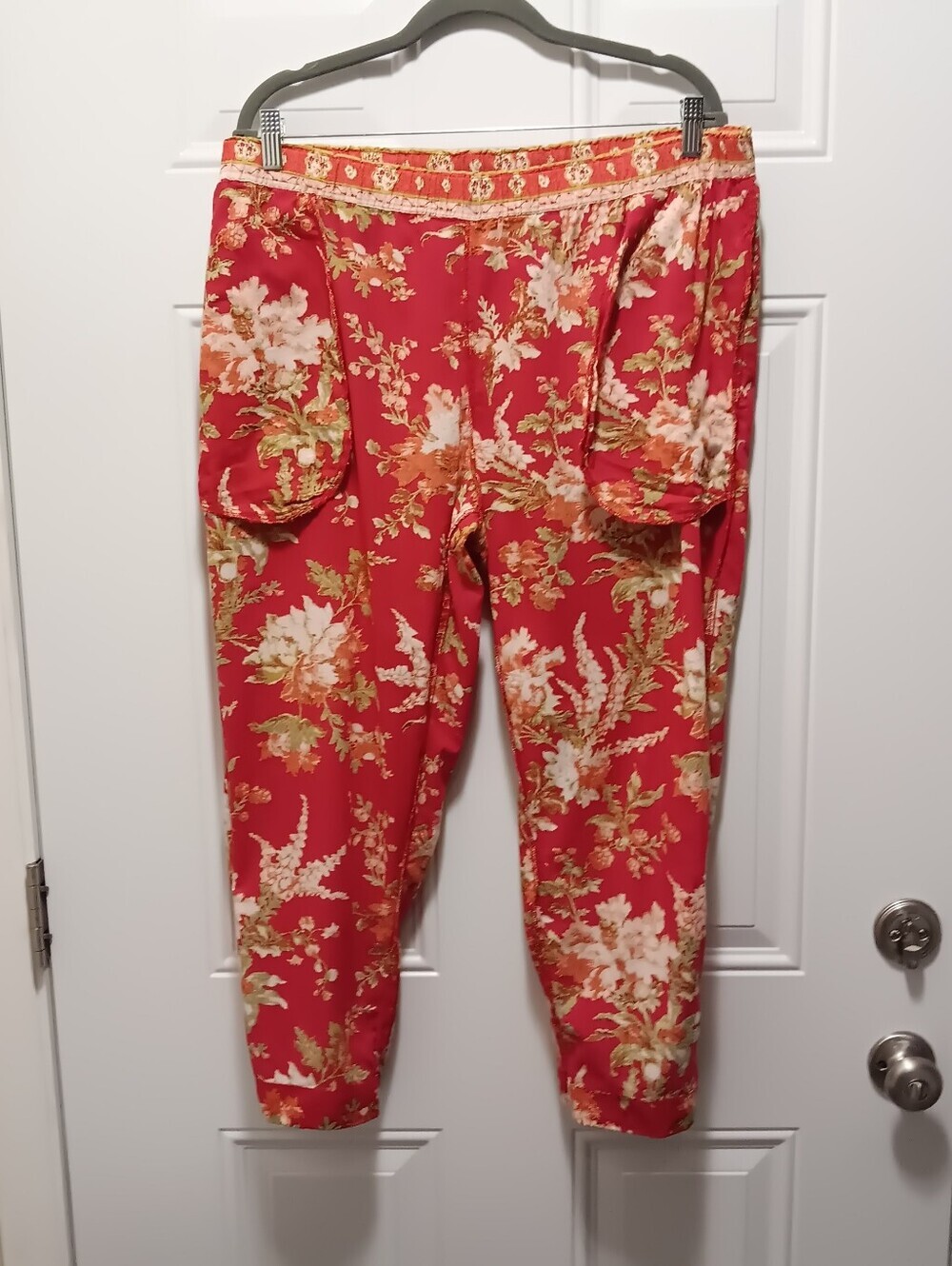 Sundance| Leia Reef Pull-on Cropped Pants Floral Novelty Tie Front Red Boho - Picture 7 of 11